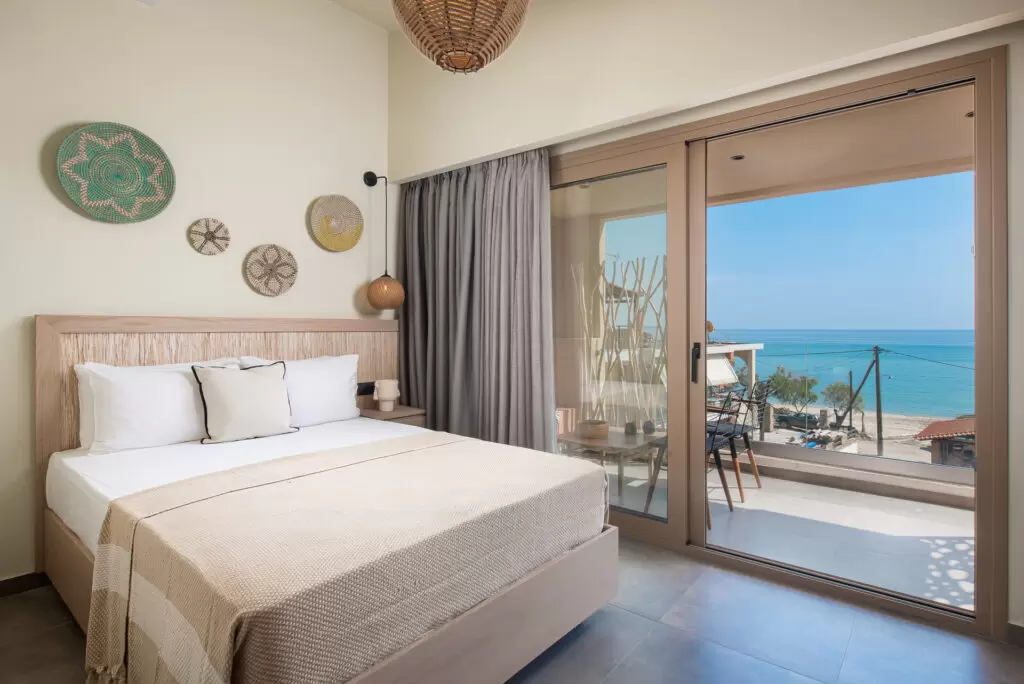 Triple Sea View_03