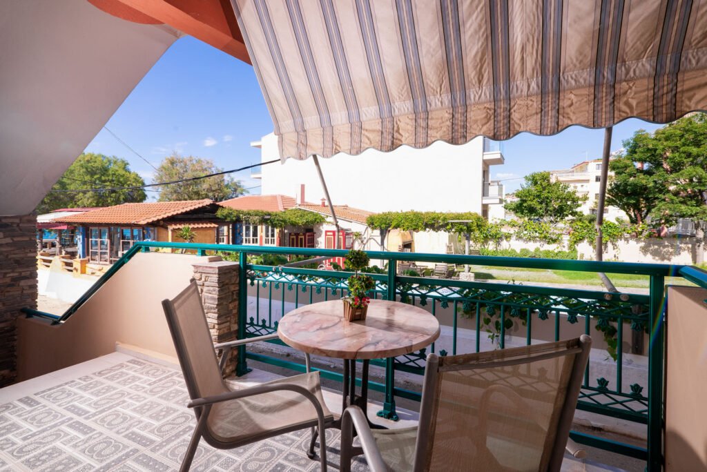 Triple Studio No View (Studios Christos)_06